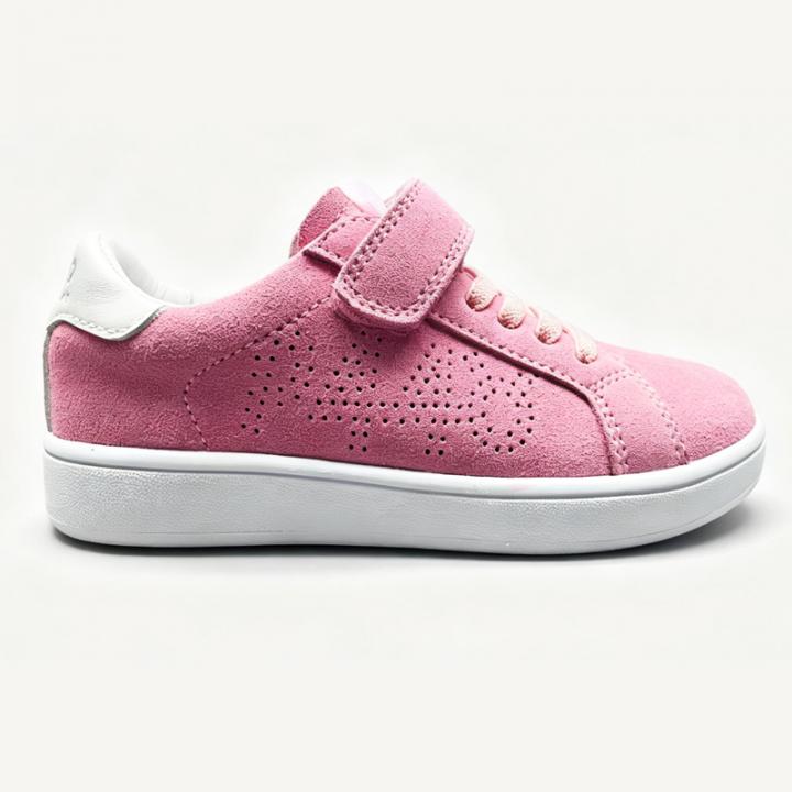 Sneaker shoes