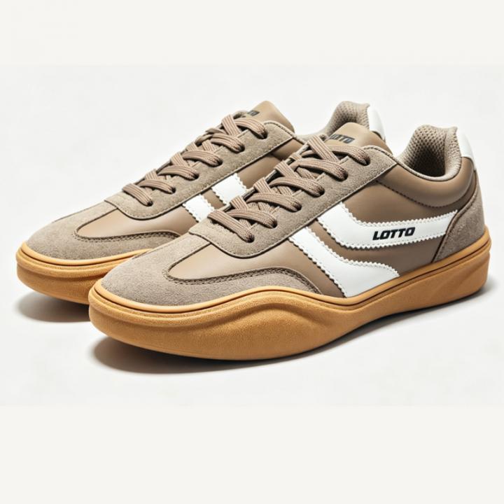 Sneaker shoes